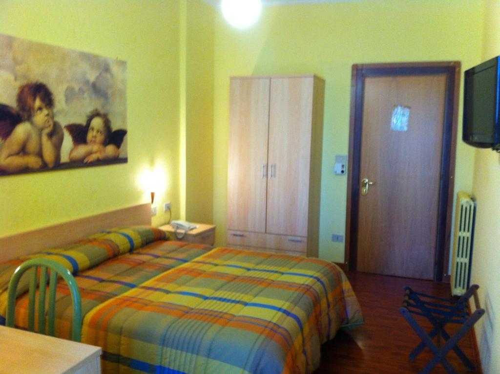 Hotel Atleti Foggia Cameră foto